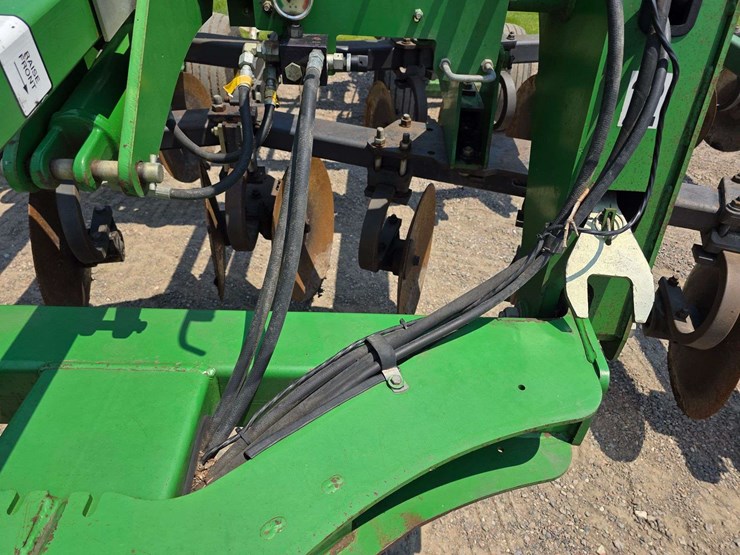 john-deere-2700-image-34