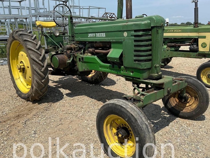 john-deere-b-image-1