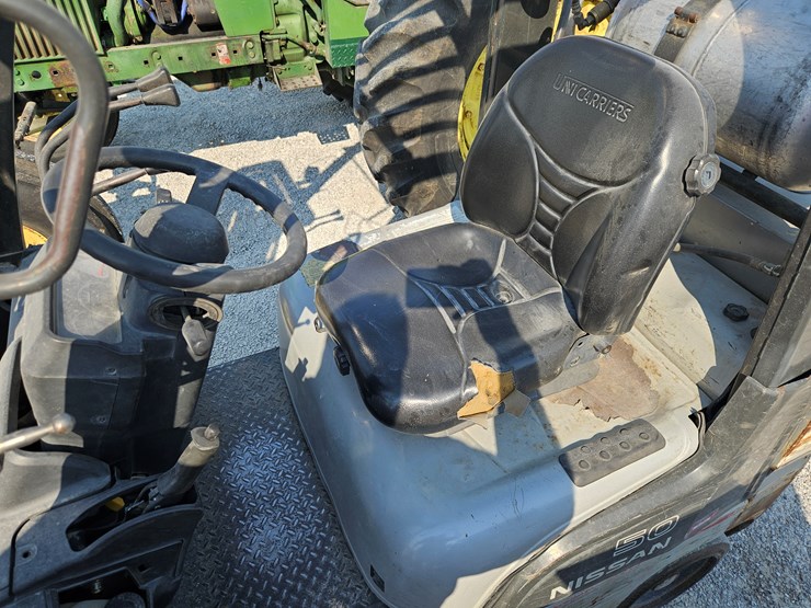 #185824-•-nissan-50-forklift-image-6