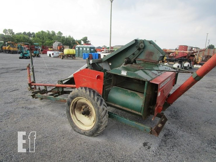 john-deere-324-image-7