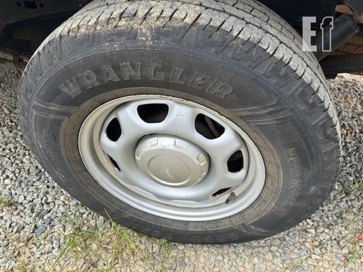 2016-ford-f150-image-18
