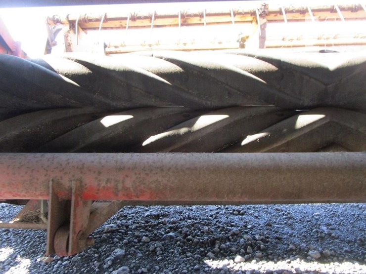 new-holland-477-image-10