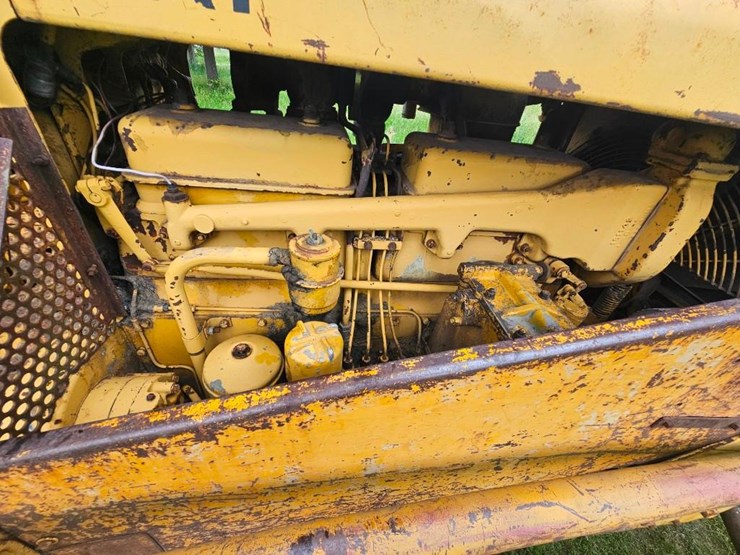 caterpillar-d7-image-23