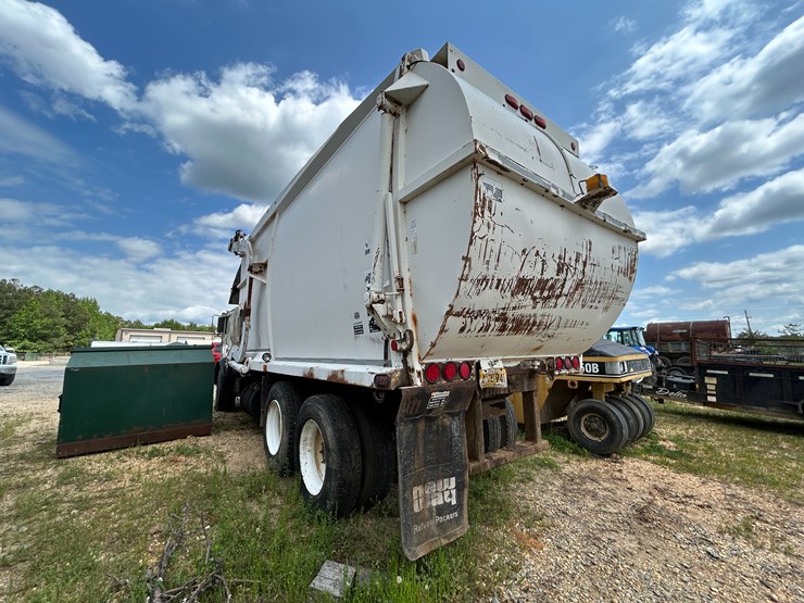 #9394-•-inop-2007-mack-mr-mr600s-t/a-daycab-garbage-truck-vin:-1m2k189c07m036142-image-4