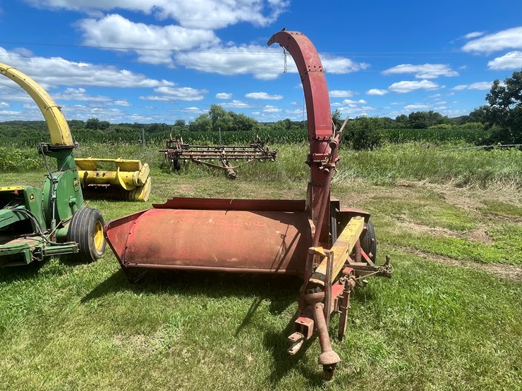 #1827-•-new-holland-green-chopper-image-2