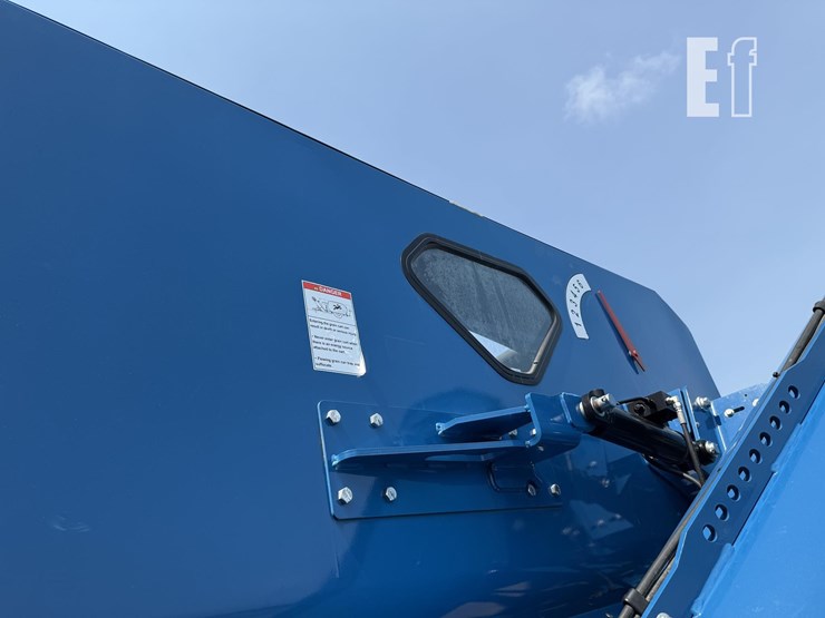 2020-kinze-1305-image-27