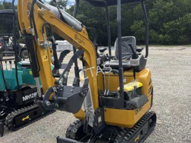 #107-•-cfg-industrial-mini-excavator-w/-hydraulic-thumb-image-1