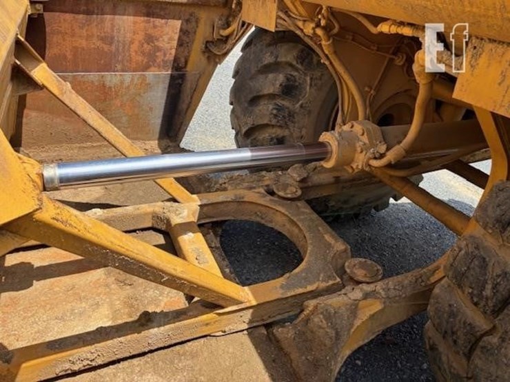1981-caterpillar-621b-image-33