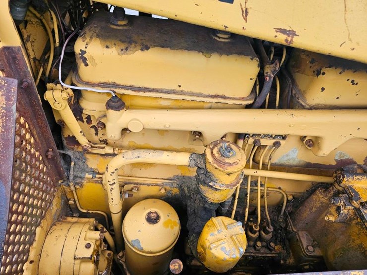 caterpillar-d7-image-24