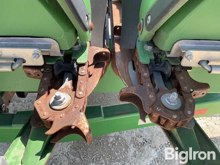 2019-john-deere-712c-image-11
