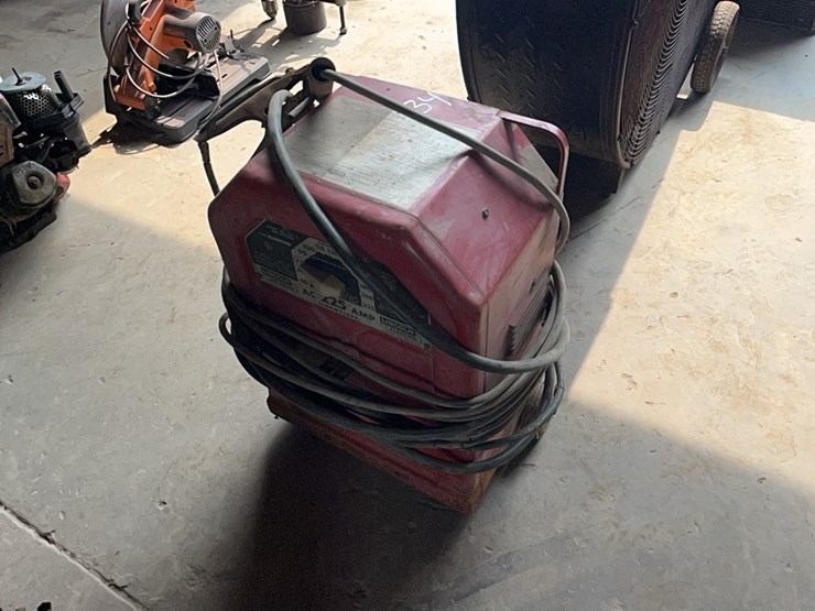 lincoln-225-arc-welder-image-1