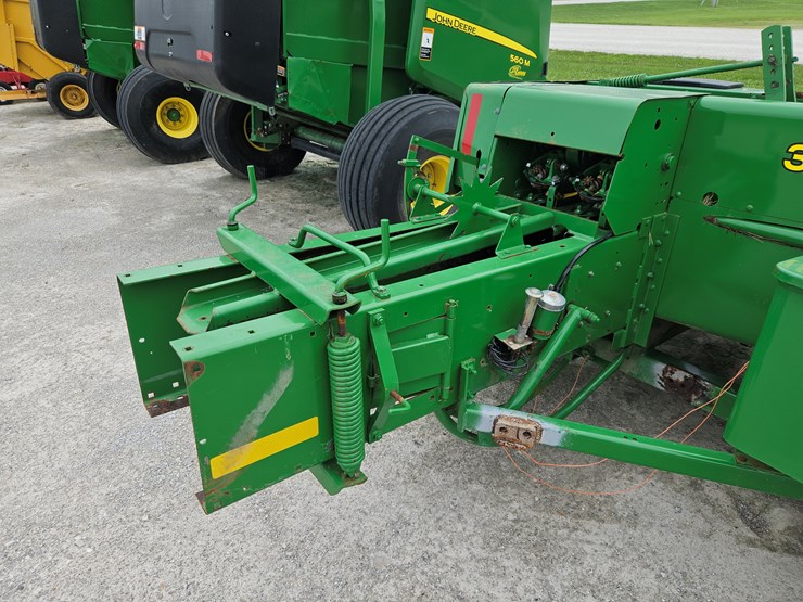 2010-john-deere-348-image-6