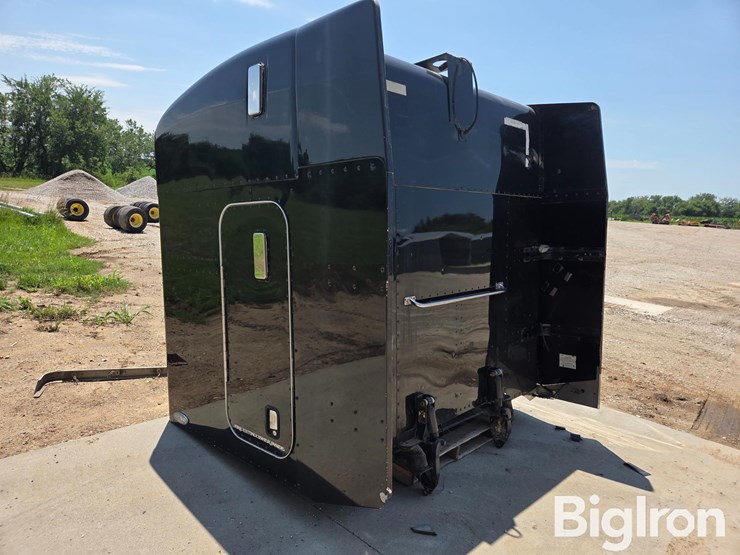 peterbilt-379-image-7