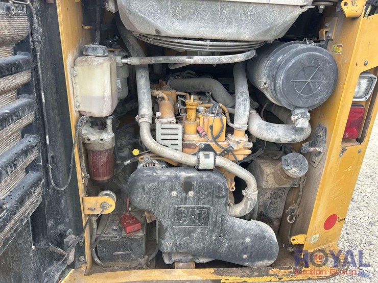 2017-caterpillar-259d-image-7