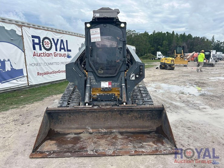 2021-deere-333g-image-10