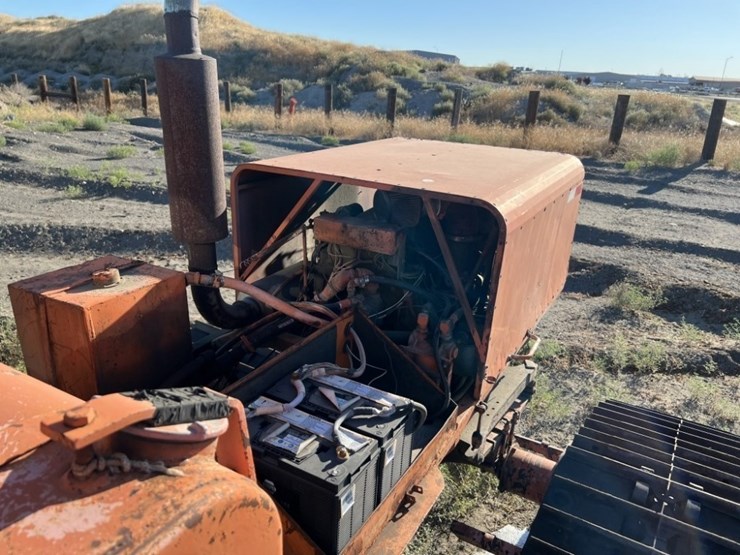 1977-tucker-2740bre-sno-cat-image-10