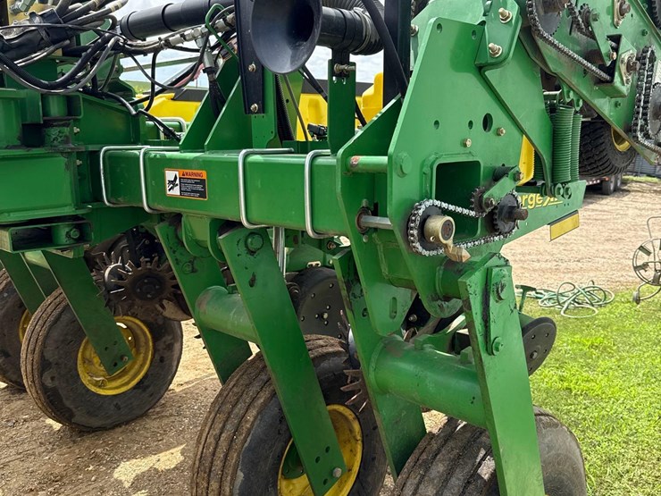 john-deere-1770nt-image-19