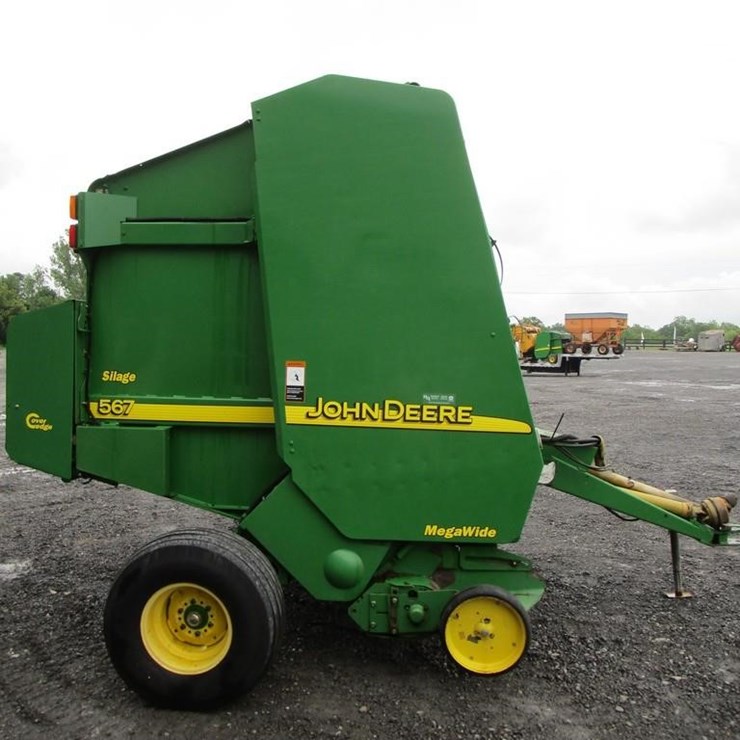 JOHN DEERE 567