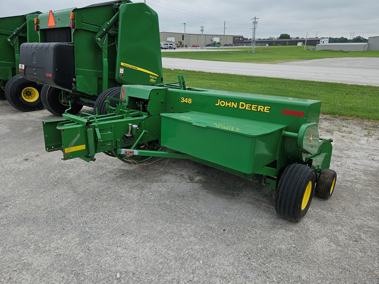 2010-john-deere-348-image-5