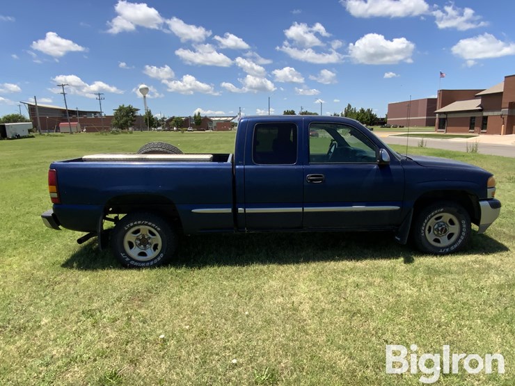 2002-gmc-sierra-1500-image-4