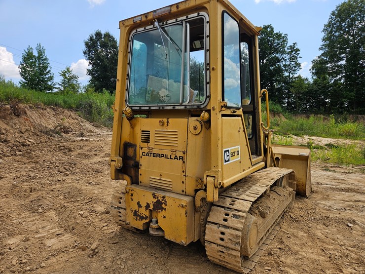 caterpillar-931b-image-15
