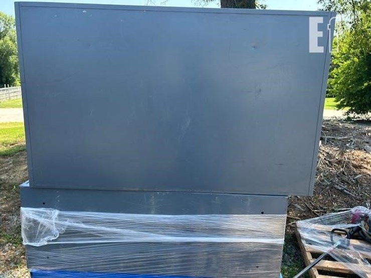 (3)-40-slot-metal-bolt-bins-image-2