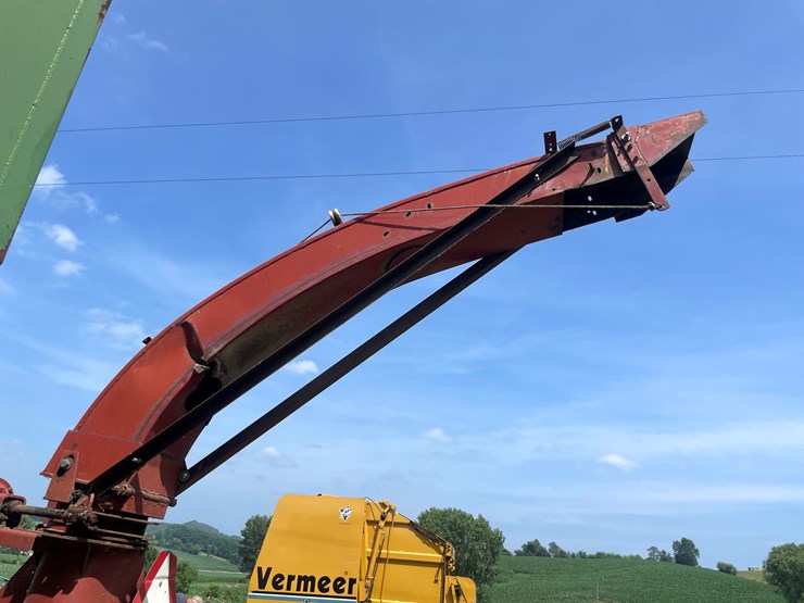 #1066-•-sperry-new-holland-892-chopper-(arcadia,-wi)-image-23
