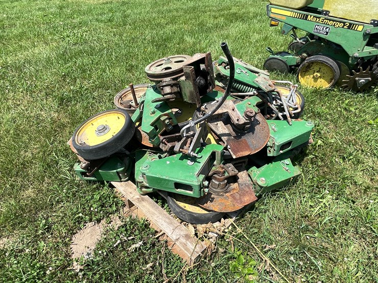 john-deere-7200-image-71