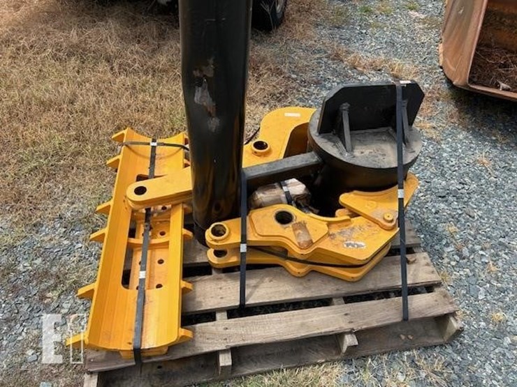 misc-parts-on-pallet-image-1