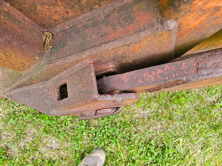 caterpillar-d7-image-60
