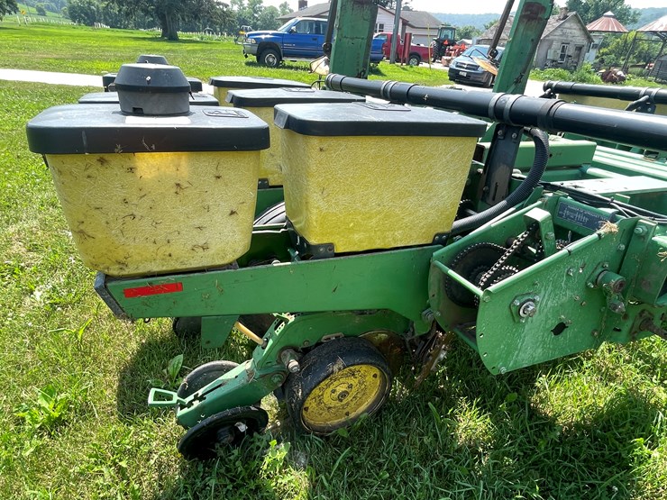 john-deere-7200-image-14