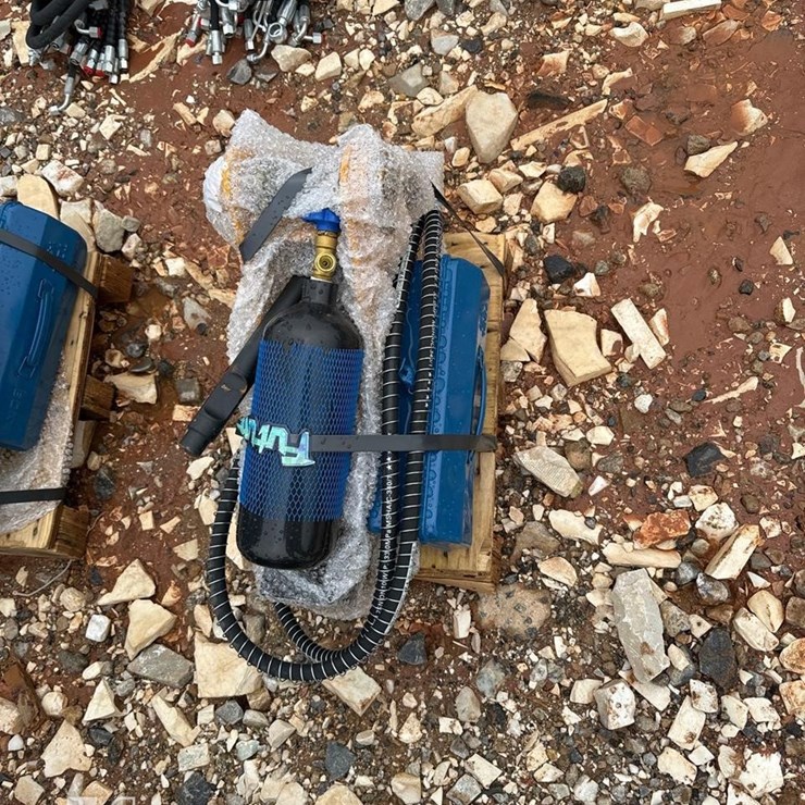 FUTURE MINI EXCAVATOR HYDRAULIC HAMMER