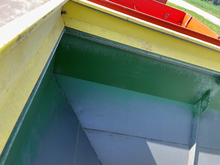 #1057-•-j-&-m-grain-cart-image-42