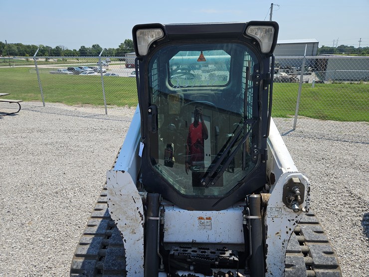 2013-bobcat-t650-image-4
