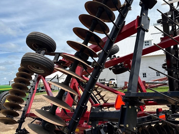 2012-case-ih-340-image-11