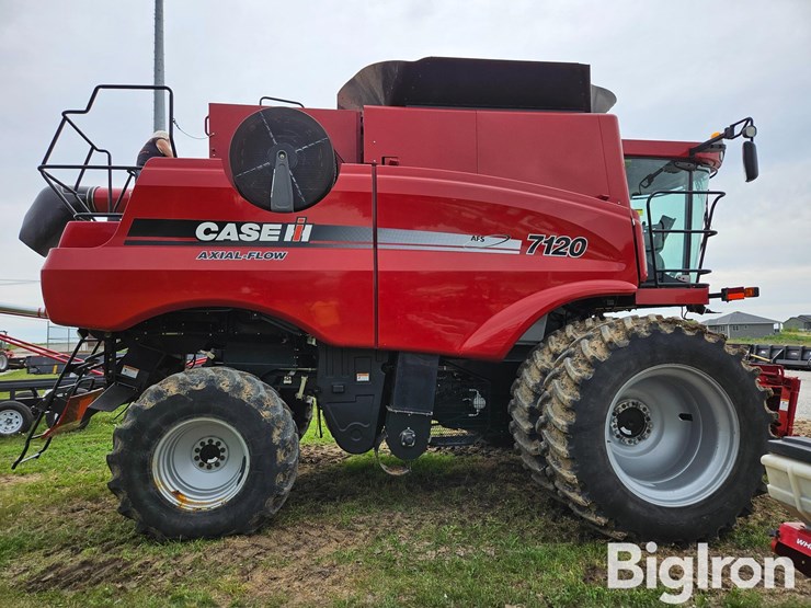 2009-case-ih-7120-image-4