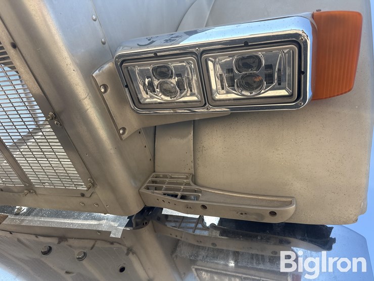 1992-peterbilt-379-image-17