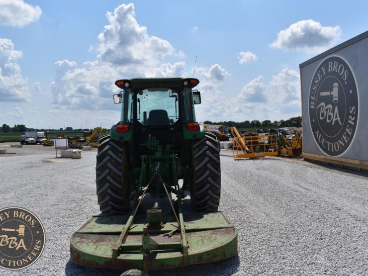 2017-john-deere-6120e-image-10