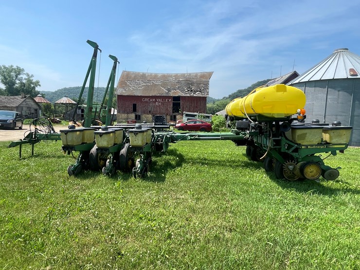 john-deere-7200-image-11
