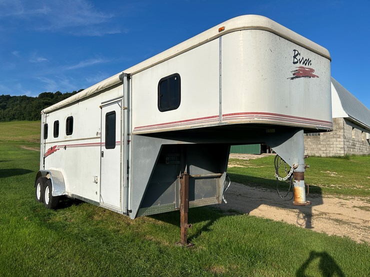 #1030-•-1999-bison-aluma-sport-horse-trailer-(arcadia,-wi)-(wi-title-in-delay)-image-2
