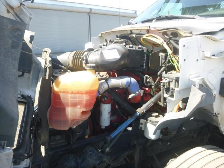 2015-ford-f650-image-16