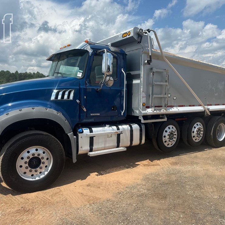 2021 MACK GRANITE 64FR