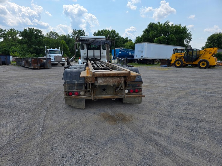 2012-kenworth-t800-image-29