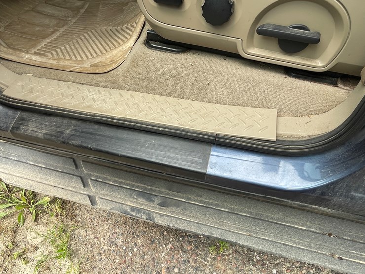 #1037-•-2005-ford-lariat-crew-cab-4x4-(has-wi-title)-image-86