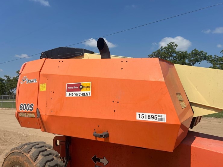 2008-jlg-600s-image-21