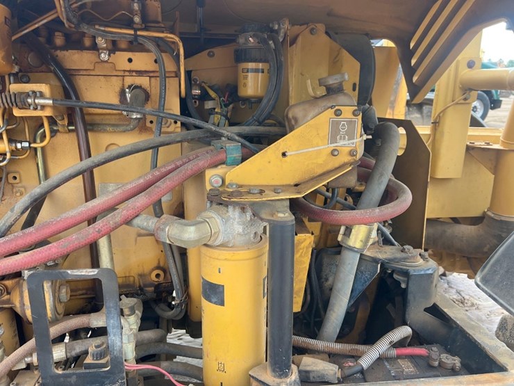 1998-caterpillar-th62-image-18