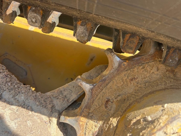 2022-caterpillar-249d3-image-23