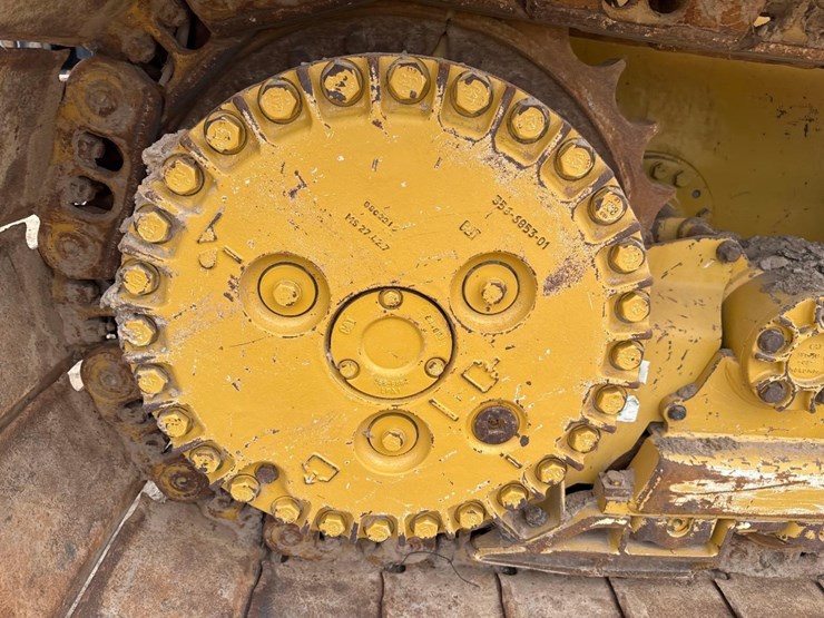 2022-caterpillar-d4-lgp-image-23