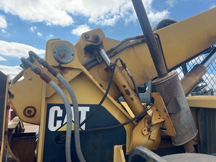 1998-caterpillar-th62-image-21