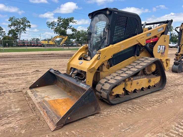 2023-caterpillar-299d3-image-8